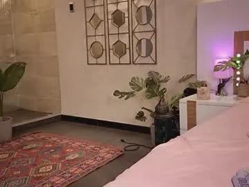 lyahaven on Chaturbate