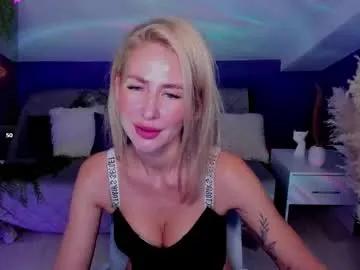 madammilly on Chaturbate