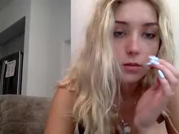 madiexcuslive on Chaturbate