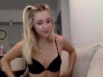 madiexcuslive on Chaturbate