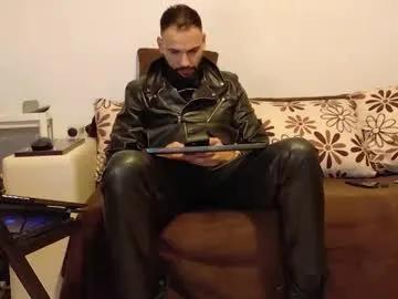 master_roberto333 on Chaturbate