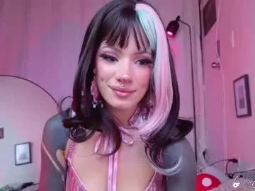 menasaurio_ —  Chillig and cumming  Special  patterns 77,101,303,50 #tattoo #feet #squirt #latina #deepthroat