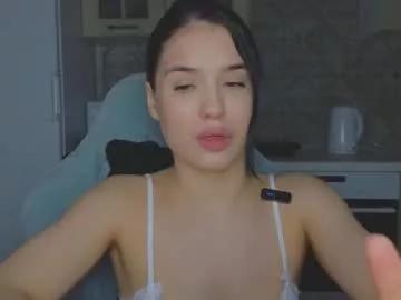 mia___lunaa on Chaturbate