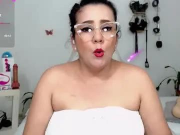 mom_17 on Chaturbate