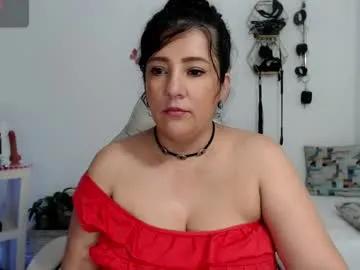 mom_17 on Chaturbate