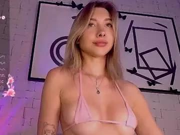 mynameisnikki_ on Chaturbate