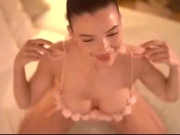 nadia_bliss on Chaturbate