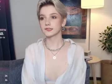 nakishacroshaw's avatar