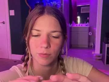 oliviahansleyy on Chaturbate