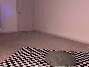 petitebrat on Chaturbate