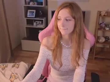 plastic_beach on Chaturbate