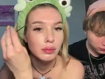 pussymoneywet on Chaturbate