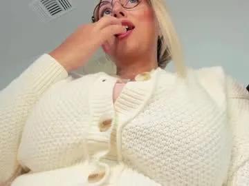 realtoxxxmaria on Chaturbate