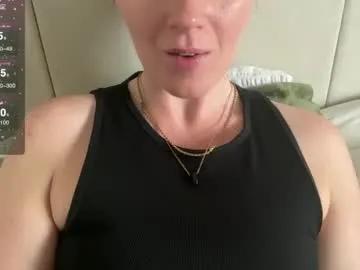 red_head_rosie_69 on Chaturbate