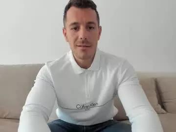 roberto4ever on Chaturbate