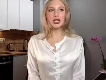 roselyn_rose on Chaturbate