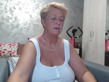 roses_and_lillies on Chaturbate