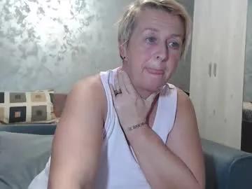 roses_and_lillies on Chaturbate