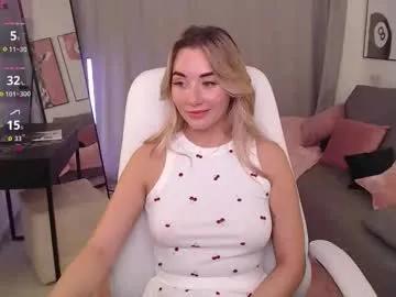 rosie_mac — GOAL: shake my ass [77 tokens remaining] make my heart beat faster   #daddysgirl #cute #german #daddy #natural