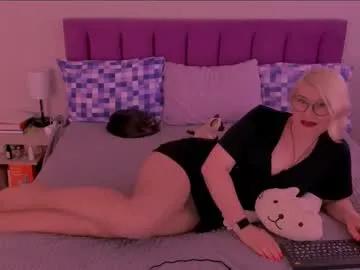 sabrinamacmarren on Chaturbate