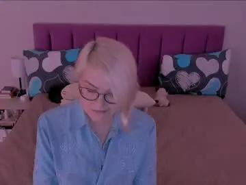 sabrinamacmarren on Chaturbate