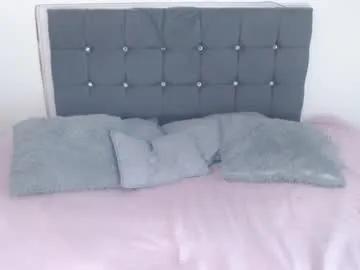 selena_hotmilf on Chaturbate