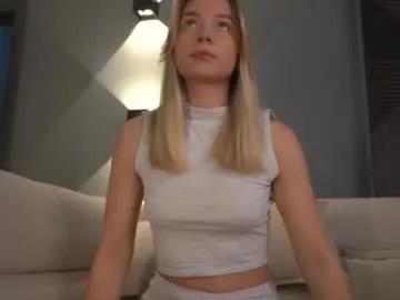 snow_is_falling on Chaturbate