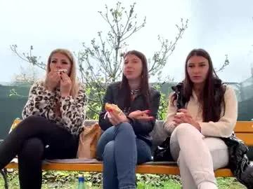 squirt_bunny77 on Chaturbate