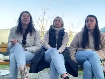 squirt_bunny77 on Chaturbate