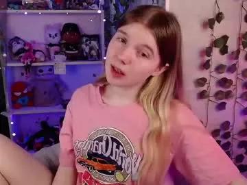 strawberry_juli on Chaturbate
