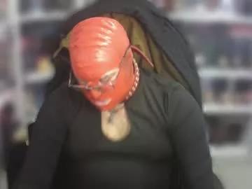 sumisolatex on Chaturbate