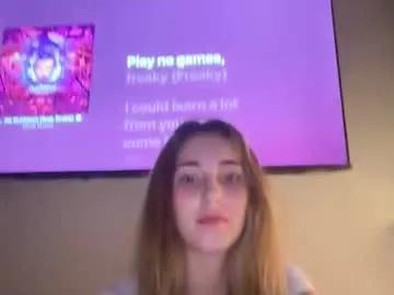 sweetgirlzara — wet shirt?  [990 tokens remaining]