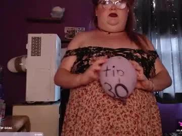 sweetkiitty3 on Chaturbate