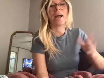 texas_blonde on Chaturbate