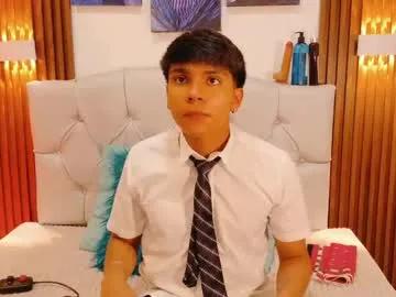 thiago_kozak on Chaturbate