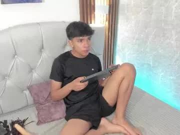thiago_kozak on Chaturbate