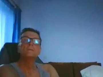 ulmeni4 — exhibitionist, horny, jerkoff, chatting