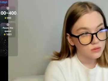 victoria_pum_ on Chaturbate