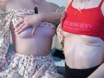 vivi_uwu — hru?   - Goal: make me moan [518 tokens left] #couple #18 #new #lovense #lesbian #teen