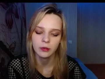 wicky_hey —  cat room  - #private #findom #smoke #feet #young [133 tokens remaining]