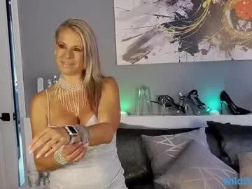 wildwifebarbie on Chaturbate