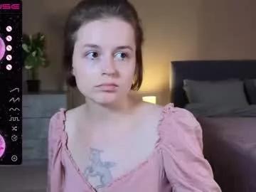 wow_luvng on Chaturbate