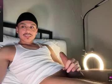 xmomentumx on Chaturbate 