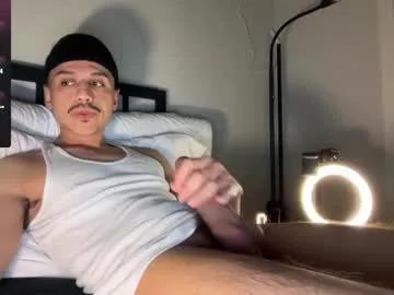 xmomentumx on Chaturbate 