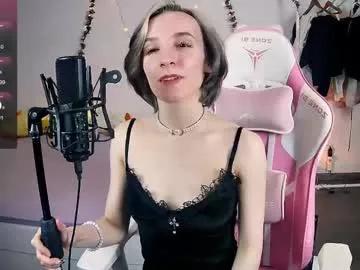 yellow_songbird on Chaturbate