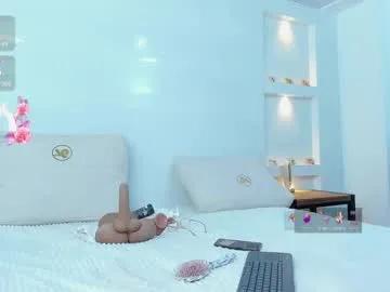 zenda_evans on Chaturbate