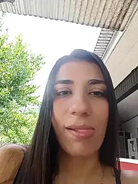 -juicy_ on StripChat