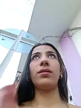 -juicy_ on StripChat