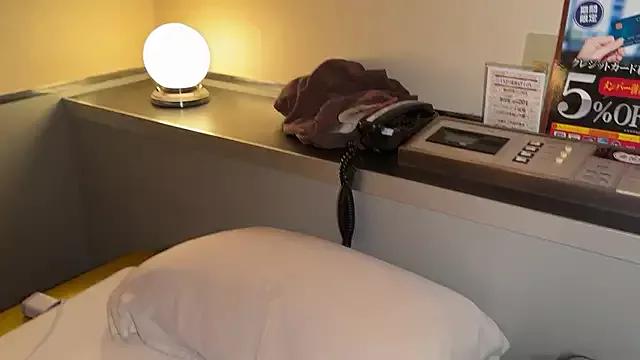 21yuri27 on StripChat