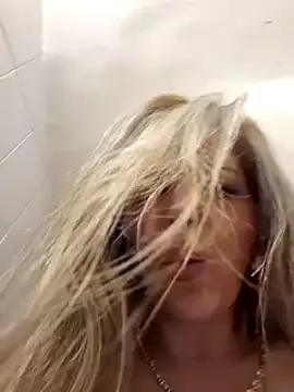 _Abril-Office1 on StripChat